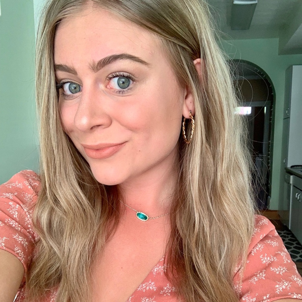 Meet your Posher, Madelyn